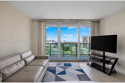 100 Bayview Dr #1403, Sunny Isles Beach, FL 33160 - Photo 5