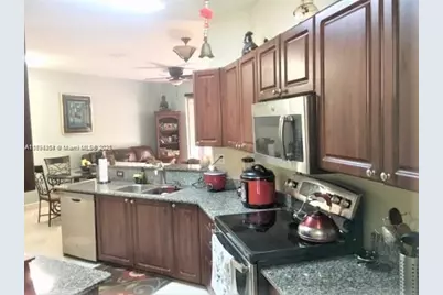 4854 NW 110th Pl, Doral, FL 33178 - Photo 5