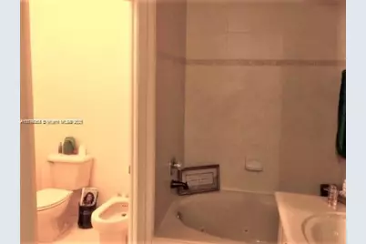 4854 NW 110th Pl, Doral, FL 33178 - Photo 15