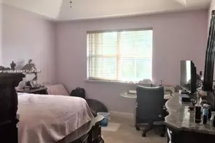 4854 NW 110th Pl, Doral, FL 33178 - Photo 13