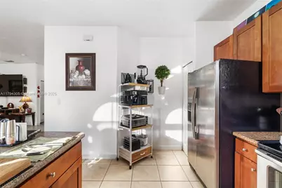 10012 NW 7 St #107, Miami, FL 33172 - Photo 17
