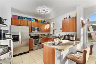 10012 NW 7th St, Miami, FL 33172 - Photo 15