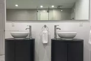 2301 Collins Ave, Miami Beach, FL 33139 - Photo 13