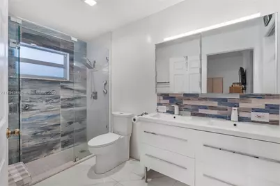 9981 NW 51st Ln, Doral, FL 33178 - Photo 27