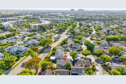 9981 NW 51st Ln, Doral, FL 33178 - Photo 47