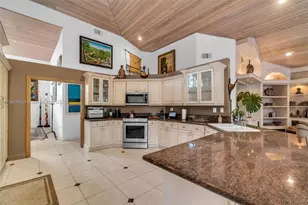 13105 SW 106th Ave, Miami, FL 33176 - Photo 55