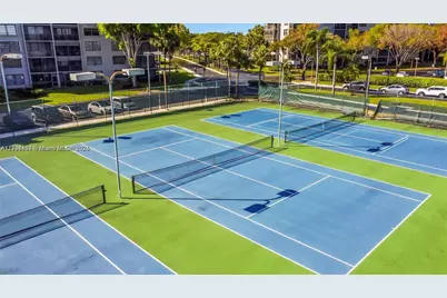 901 Colony Point Cir #217, Pembroke Pines, FL 33026 - Photo 33