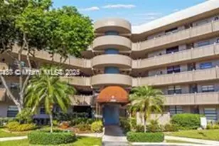 901 Colony Point Cir, Pembroke Pines, FL 33026 - Photo 1