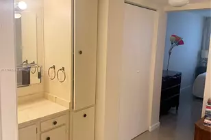 901 Colony Point Cir, Pembroke Pines, FL 33026 - Photo 21