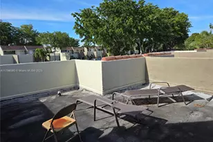 295 Jacaranda Dr, Plantation, FL 33324 - Photo 35