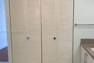 20515 E Country Club Dr, Aventura, FL 33180 - Photo 15