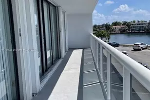 20515 E Country Club Dr, Aventura, FL 33180 - Photo 29