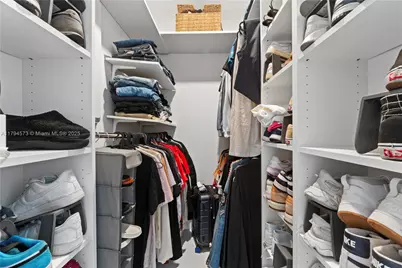 10950 NW 82nd St #415, Doral, FL 33178 - Photo 23