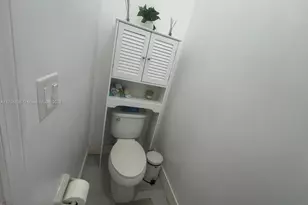 8985 NW 98th Ave, Doral, FL 33178 - Photo 23