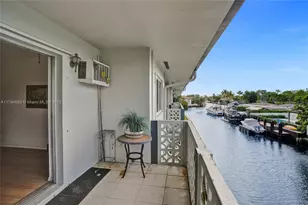 13105 Ixora Ct, North Miami, FL 33181 - Photo 7