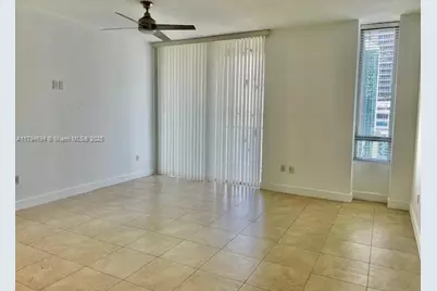 1050 Brickell Ave #1602, Miami, FL 33131 - Photo 11