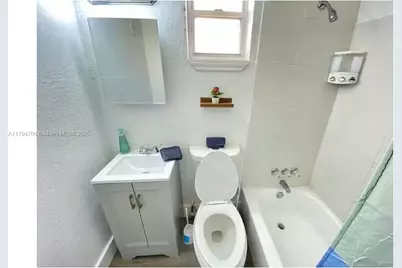 7638 N Miami Avenue #2, Miami, FL 33150 - Photo 3