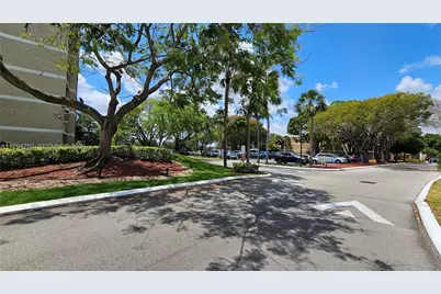 16300 Golf Club Rd #315, Weston, FL 33326 - Photo 73