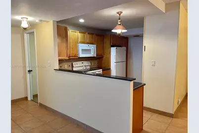 4330 Hillcrest Dr #214, Hollywood, FL 33021 - Photo 9