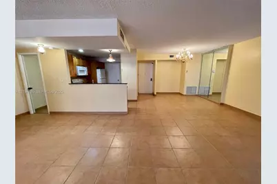 4330 Hillcrest Dr #214, Hollywood, FL 33021 - Photo 3