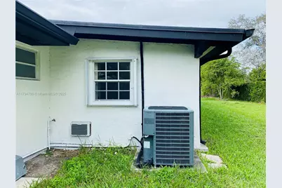 8701 SW 191st St, Cutler Bay, FL 33157 - Photo 27