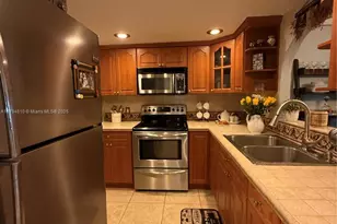 401 Ocean Dr, Miami Beach, FL 33139 - Photo 13