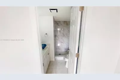 9900 Sunrise Lakes Blvd #309, Sunrise, FL 33322 - Photo 23