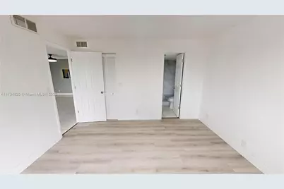 9900 Sunrise Lakes Blvd #309, Sunrise, FL 33322 - Photo 21