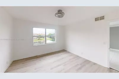 9900 Sunrise Lakes Blvd #309, Sunrise, FL 33322 - Photo 19