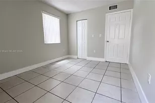 686 NW 114th Ave, Sweetwater, FL 33172 - Photo 9