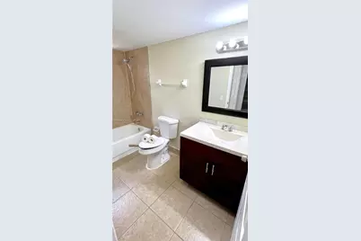 686 NW 114th Ave #101, Sweetwater, FL 33172 - Photo 5