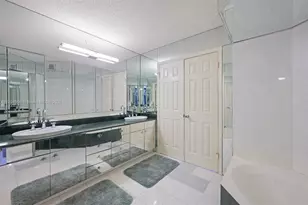 3500 Mystic Pointe Dr, Aventura, FL 33180 - Photo 35