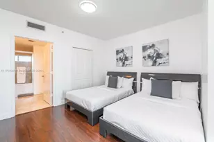 170 SE 14th St, Miami, FL 33131 - Photo 3