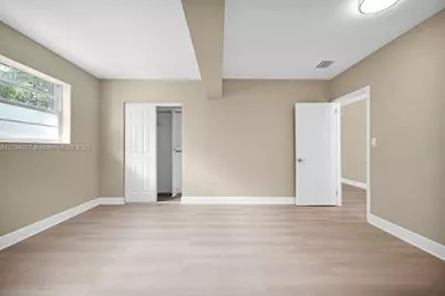 12135 NE 10th Ave, North Miami, FL 33161 - Photo 27
