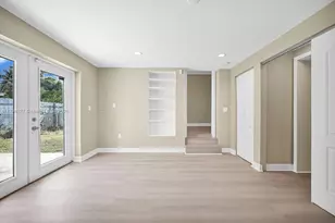 12135 NE 10th Ave, North Miami, FL 33161 - Photo 15