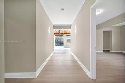 12135 NE 10th Ave, North Miami, FL 33161 - Photo 25