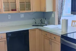 2101 Atlantic Shores Blvd, Hallandale Beach, FL 33009 - Photo 3