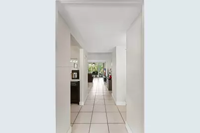 9501 Seagrape Dr #205, Davie, FL 33324 - Photo 5