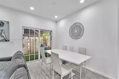 2307 Washington St #5, Hollywood, FL 33020 - Photo 11