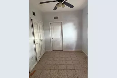 1090 NW 134th St, North Miami, FL 33168 - Photo 3