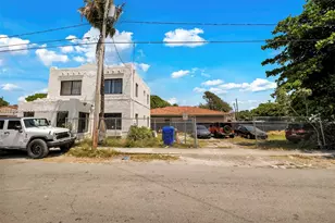 1045 NW 32nd St, Miami, FL 33127 - Photo 3