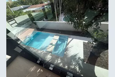 125 SW 29th Rd, Miami, FL 33129 - Photo 21