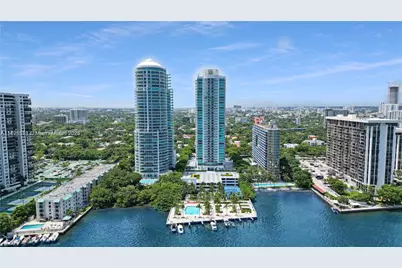 2101 Brickell Ave #3208, Miami, FL 33129 - Photo 7