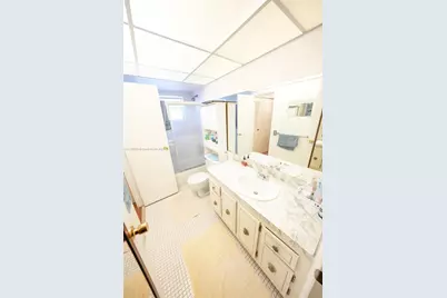 4700 NW 35th St #408, Lauderdale Lakes, FL 33319 - Photo 23