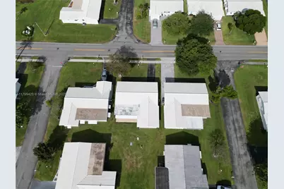 1250 NW 85th Ave, Plantation, FL 33322 - Photo 15