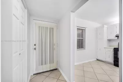 2861 Somerset Dr #104, Lauderdale Lakes, FL 33311 - Photo 15