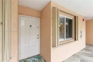 2541 N Nob Hill Rd, Sunrise, FL 33322 - Photo 31