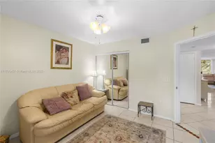 2541 N Nob Hill Rd, Sunrise, FL 33322 - Photo 21