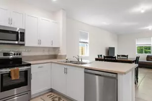 1414 SE 26th Ter, Homestead, FL 33035 - Photo 5