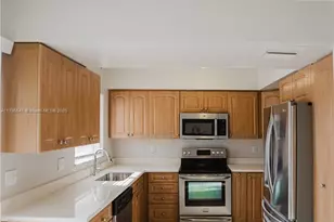 323 NE Midfield Ln, Port Saint Lucie, FL 34983 - Photo 21